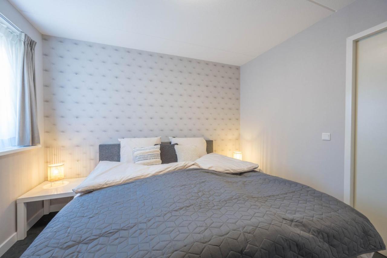 Meerzicht 24 - Luxury Family Accommodation With Beautiful Lake Side View Uitgeest 外观 照片